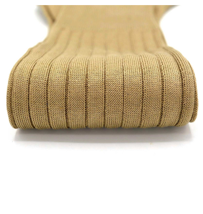 chaussettes-montantes-mi-bas-unies-beige-sable-en-pur-fil-d'écosse-remaillées-à-la-main-pour-hommes