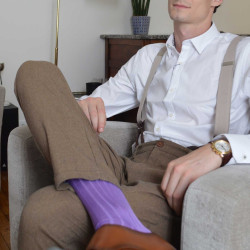 Mi-bas pur fil d Ecosse remaillés à la main mauve amethyste