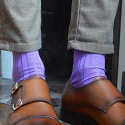 Mi-bas pur fil d Ecosse remaillés à la main mauve amethyste