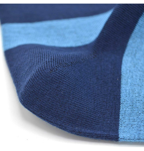 Chaussettes bleues à...