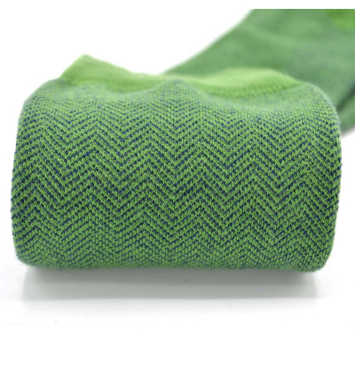 chaussettes-fantaisie-hommes-femmes-en-coton-vertes-à-motifs-chevrons-bleu-marine-remaillées-à-la-main