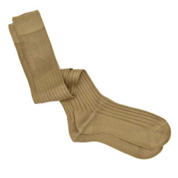 chaussettes-montantes-mi-bas-unies-beige-sable-en-pur-fil-d'écosse-remaillées-à-la-main-pour-hommes