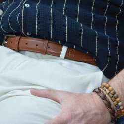 Ceinture-cognac-réglable-casual-chic-pour-hommes-en-cuir-pleine-fleur-grainé-surpiquée