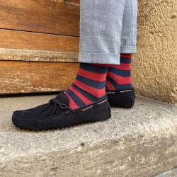 chaussettes-fantaisie-hommes-femmes-en-coton-rouge-à-rayures-bleues-remaillées-à-la-main