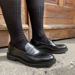 chaussettes-montantes-mi-bas-noir-unies-en-pur-fil-d'écosse-remaillées-à-la-main-pour-hommes