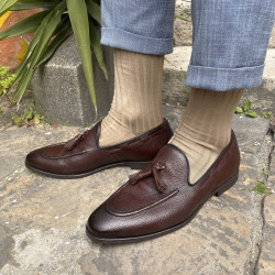 chaussettes-montantes-mi-bas-unies-beige-sable-en-pur-fil-d'écosse-remaillées-à-la-main-pour-hommes
