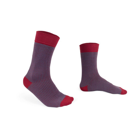 Chaussettes rouges et bleu ciel pied de poule