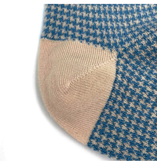 Chaussettes beiges et bleu...